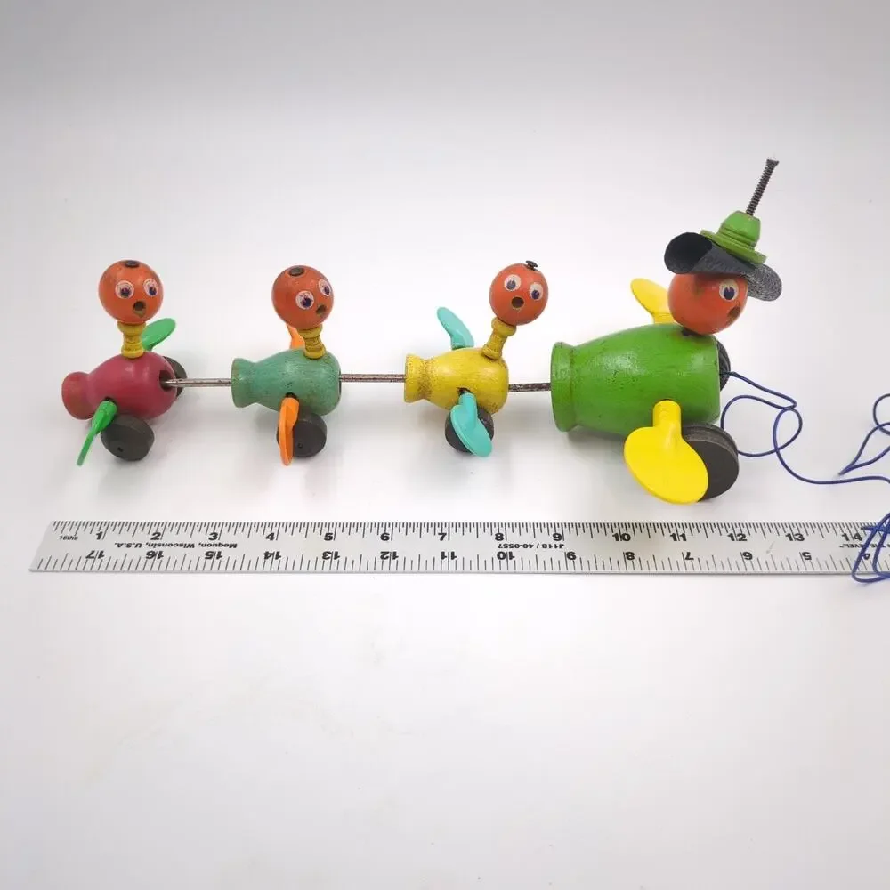 VTG 1960s Fisher Price Gabby Goofies Wooden Duck Family Pull Toy 175 Floppy Hat